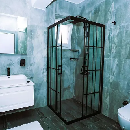4 Bedroom Ensuite Private With Swimming Pool * Дальян