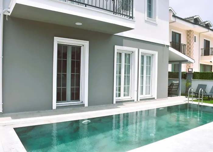 4 Bedroom Ensuite Private With Swimming Pool Вилла